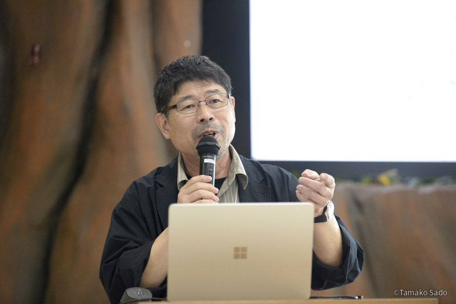 梅﨑一郎「加速する時代の『認識の罠』を超えて」（撮影 Tamako Sado）